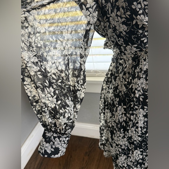 Zara Mini Dress Size Medium Black & White - Picture 6 of 6